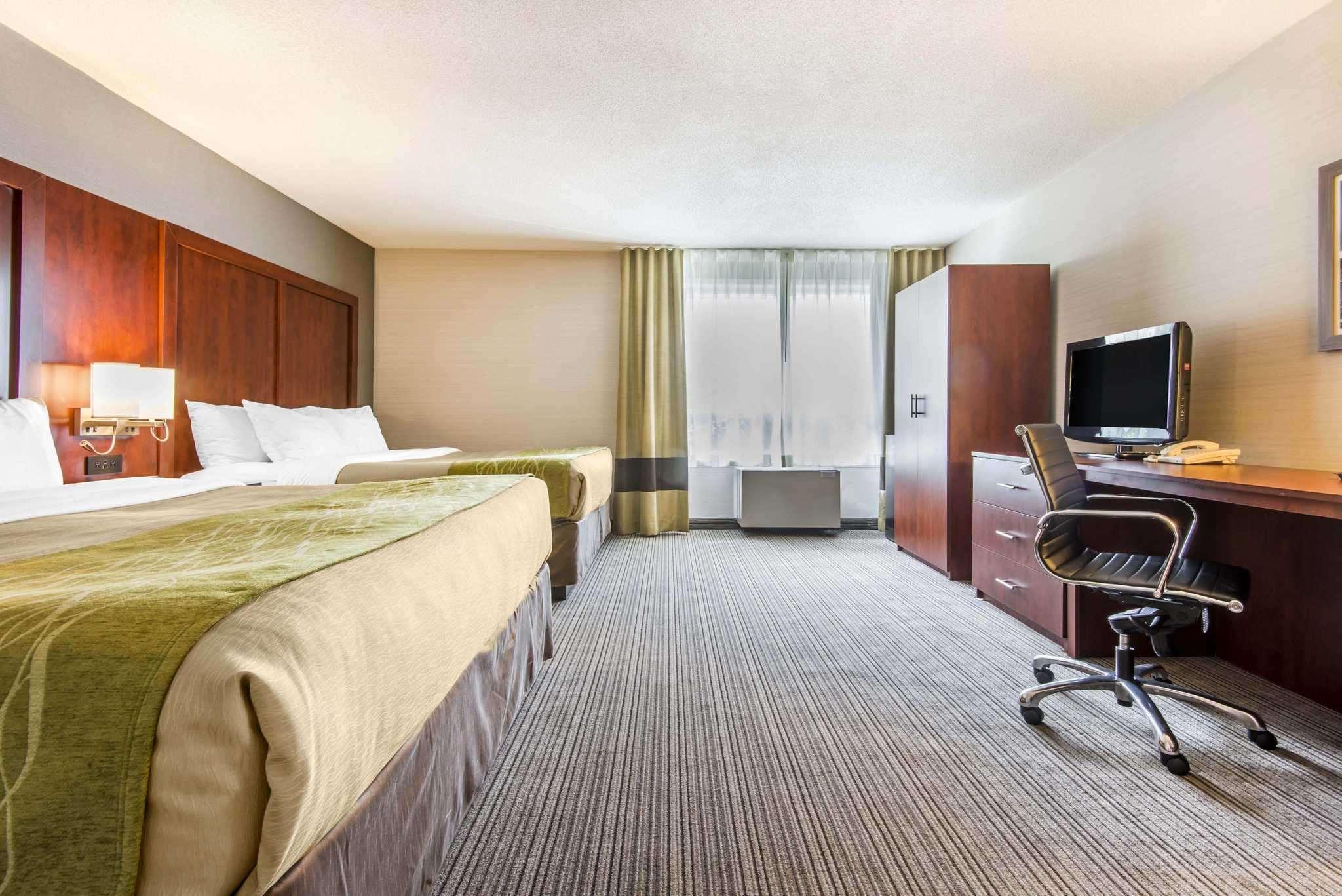 Comfort Inn & Suites Колингууд Екстериор снимка