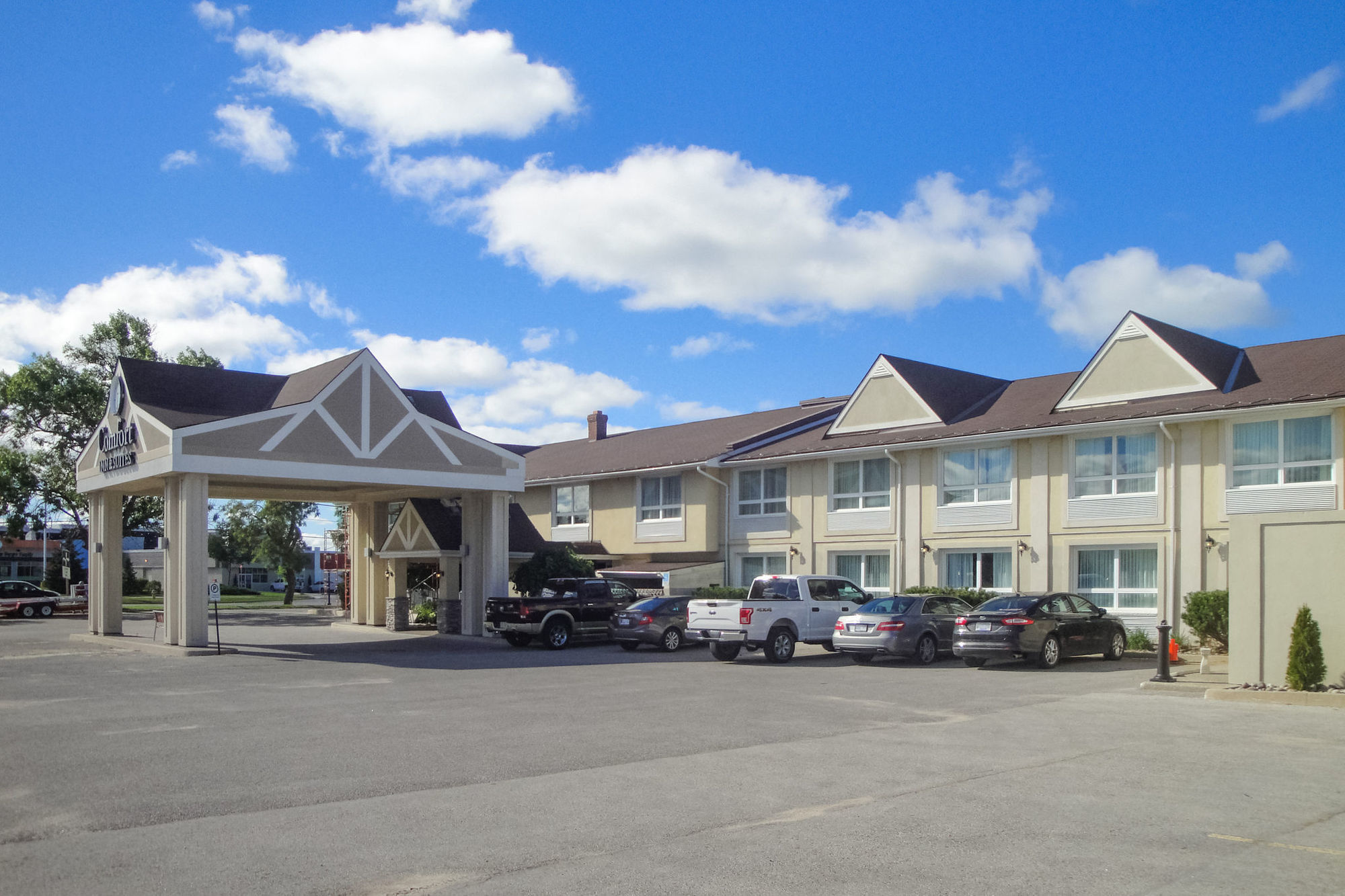 Comfort Inn & Suites Колингууд Екстериор снимка