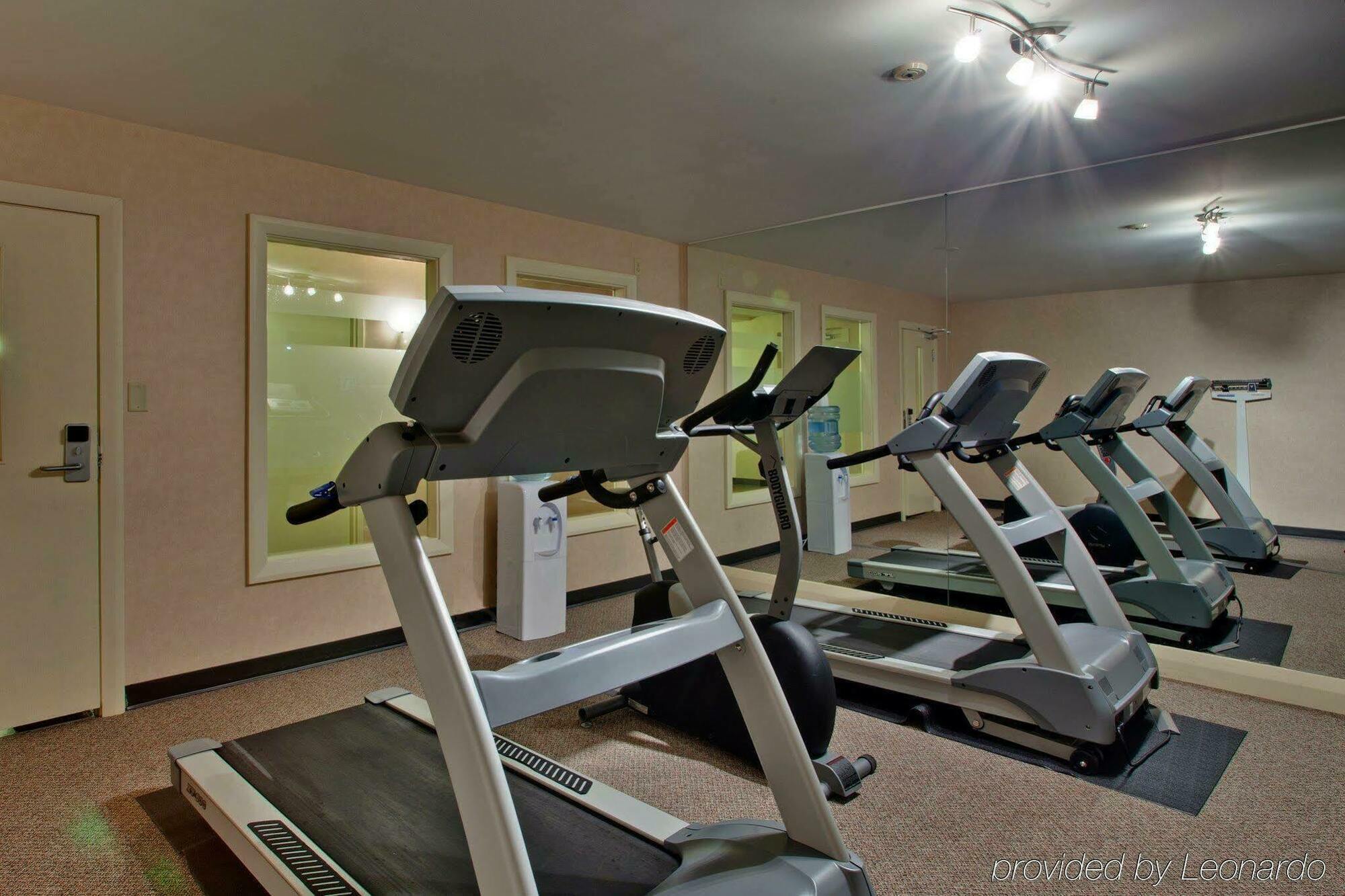 Comfort Inn & Suites Колингууд Екстериор снимка